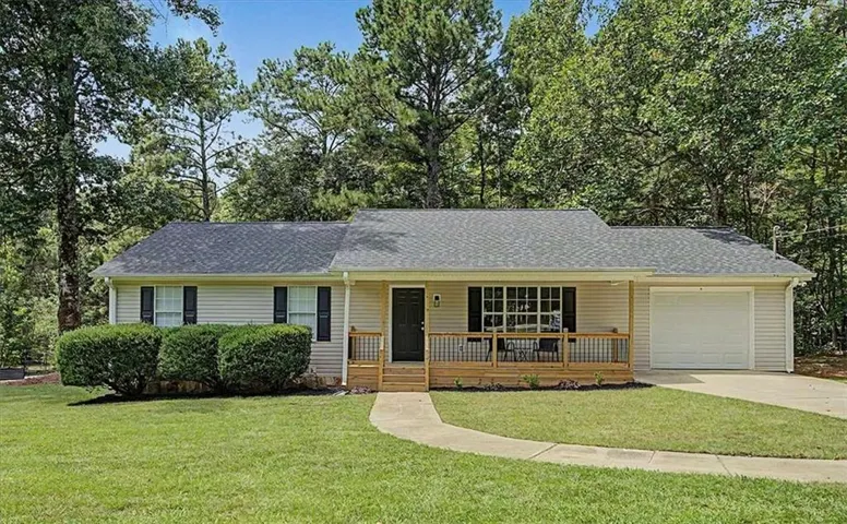 110 Mooyn Road, Carrollton, Georgia 30116