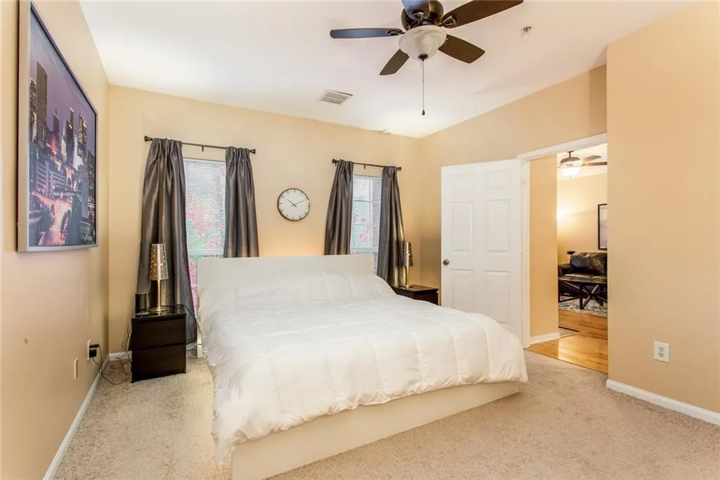 5641 Roswell Road Unit 305, Atlanta, Georgia 30342, 2 Bedrooms Bedrooms, ,2 BathroomsBathrooms,Residential,Sold,5641 Roswell Road Unit 305,6091806