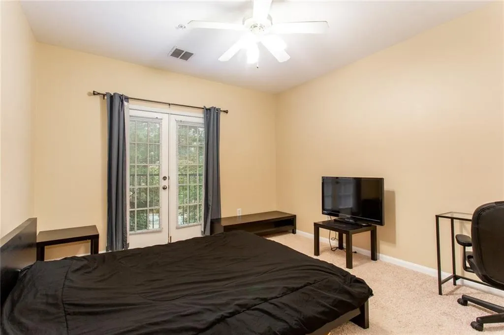 5641 Roswell Road Unit 305, Atlanta, Georgia 30342, 2 Bedrooms Bedrooms, ,2 BathroomsBathrooms,Residential,Sold,5641 Roswell Road Unit 305,6091806