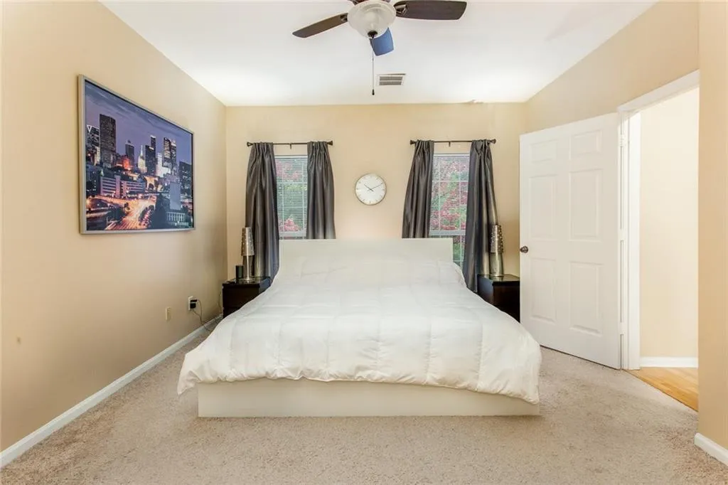 5641 Roswell Road Unit 305, Atlanta, Georgia 30342, 2 Bedrooms Bedrooms, ,2 BathroomsBathrooms,Residential,Sold,5641 Roswell Road Unit 305,6091806
