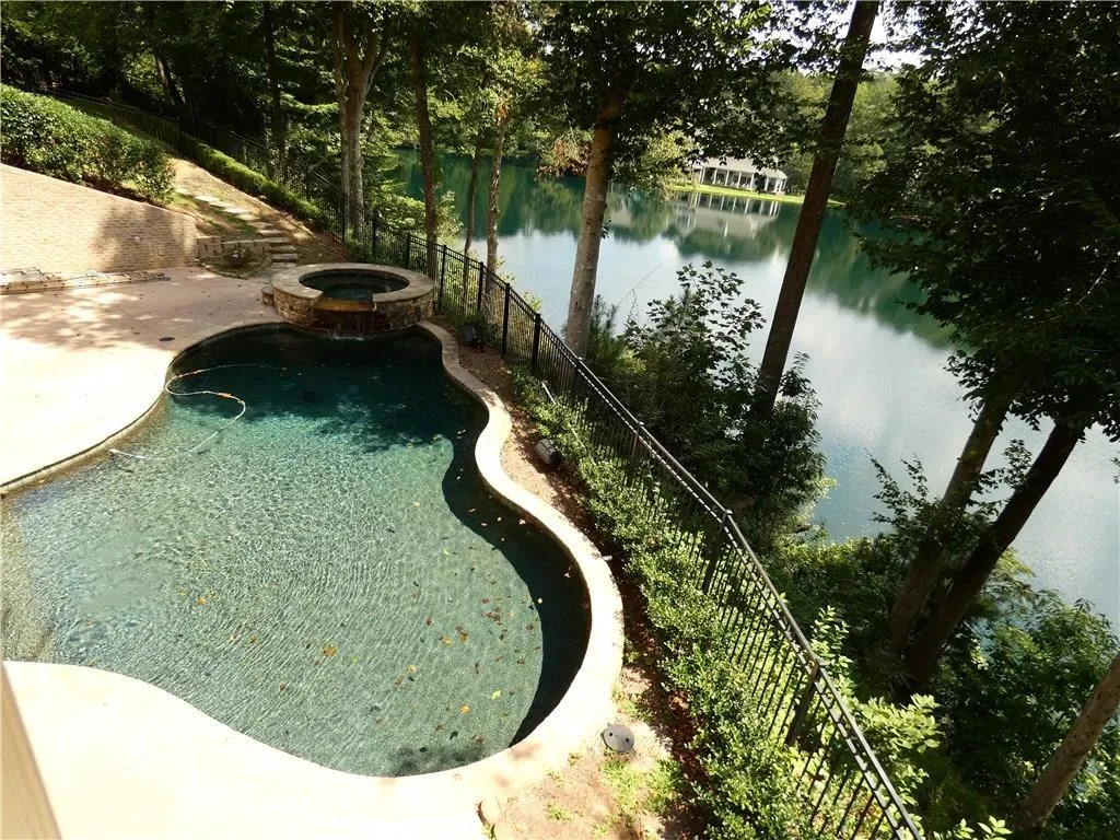 5505 Long Island Drive Nw, Sandy Springs, Georgia 30327, 6 Bedrooms Bedrooms, ,6 BathroomsBathrooms,Residential,Sold,5505 Long Island Drive Nw,6814102