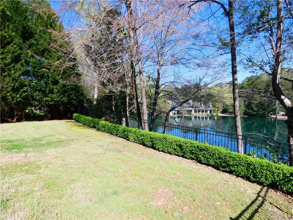 5505 Long Island Drive Nw, Sandy Springs, Georgia 30327, 6 Bedrooms Bedrooms, ,6 BathroomsBathrooms,Residential,Sold,5505 Long Island Drive Nw,6814102