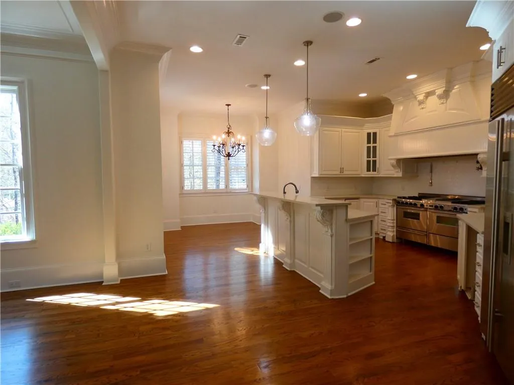 5505 Long Island Drive Nw, Sandy Springs, Georgia 30327, 6 Bedrooms Bedrooms, ,6 BathroomsBathrooms,Residential,Sold,5505 Long Island Drive Nw,6814102