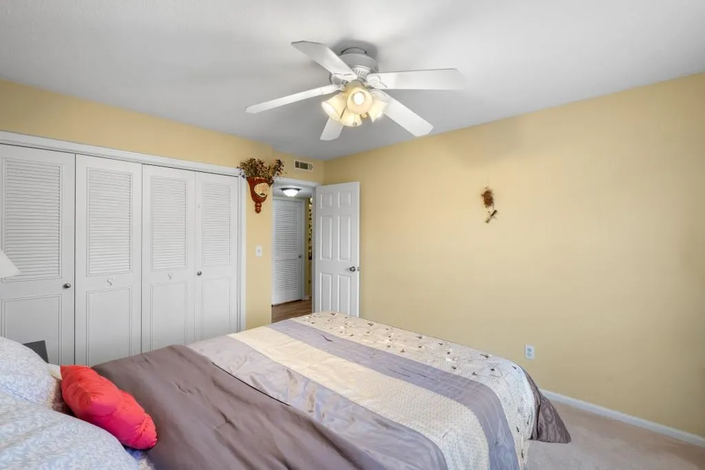 6851 Roswell Road Unit B15, Sandy Springs, Georgia 30328, 3 Bedrooms Bedrooms, ,2 BathroomsBathrooms,Residential,For Sale,6851 Roswell Road Unit B15,7567530