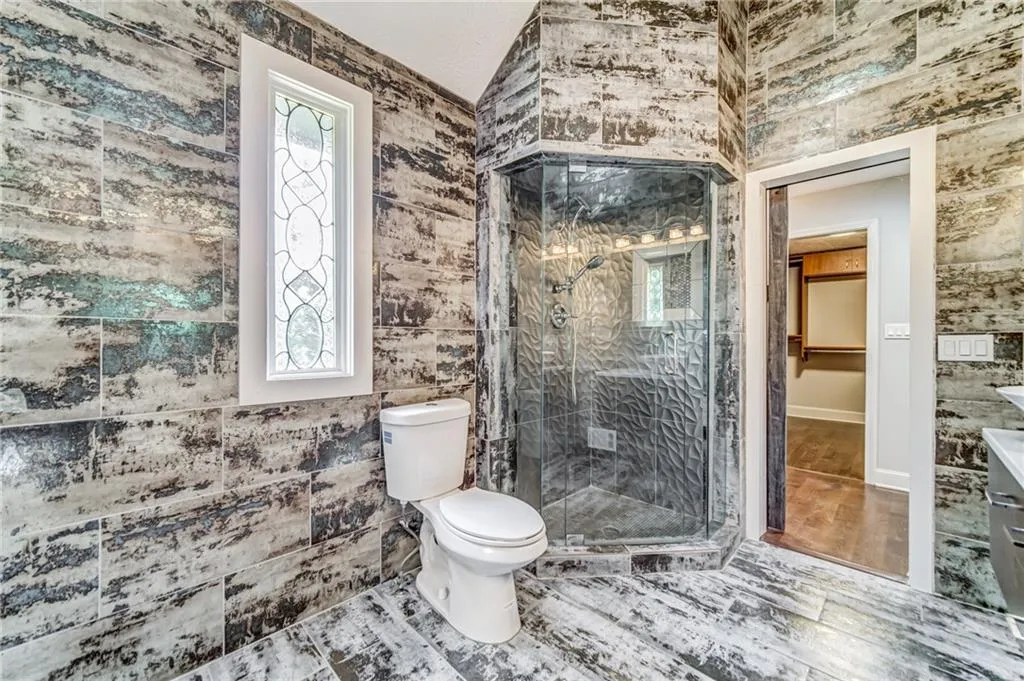 3350 Spalding Drive, Sandy Springs, Georgia 30350, 5 Bedrooms Bedrooms, ,4 BathroomsBathrooms,Residential,Sold,3350 Spalding Drive,6742260