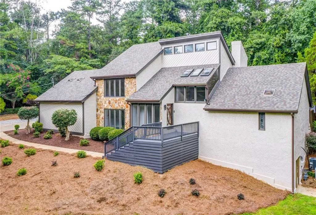 3350 Spalding Drive, Sandy Springs, Georgia 30350, 5 Bedrooms Bedrooms, ,4 BathroomsBathrooms,Residential,Sold,3350 Spalding Drive,6742260