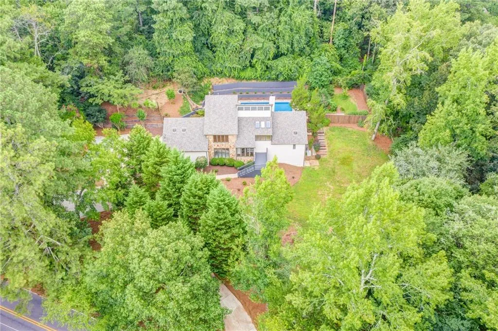 3350 Spalding Drive, Sandy Springs, Georgia 30350, 5 Bedrooms Bedrooms, ,4 BathroomsBathrooms,Residential,Sold,3350 Spalding Drive,6742260