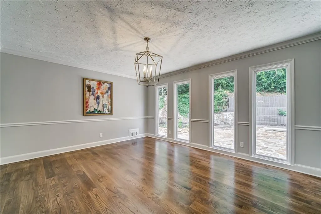 3350 Spalding Drive, Sandy Springs, Georgia 30350, 5 Bedrooms Bedrooms, ,4 BathroomsBathrooms,Residential,Sold,3350 Spalding Drive,6742260