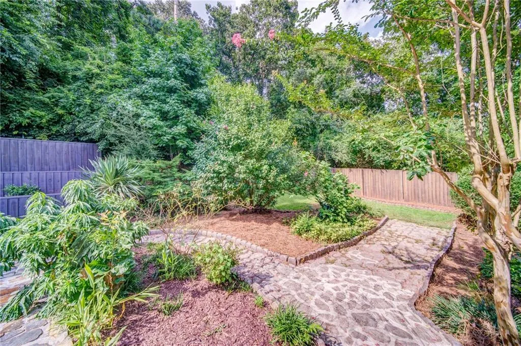 3350 Spalding Drive, Sandy Springs, Georgia 30350, 5 Bedrooms Bedrooms, ,4 BathroomsBathrooms,Residential,Sold,3350 Spalding Drive,6742260