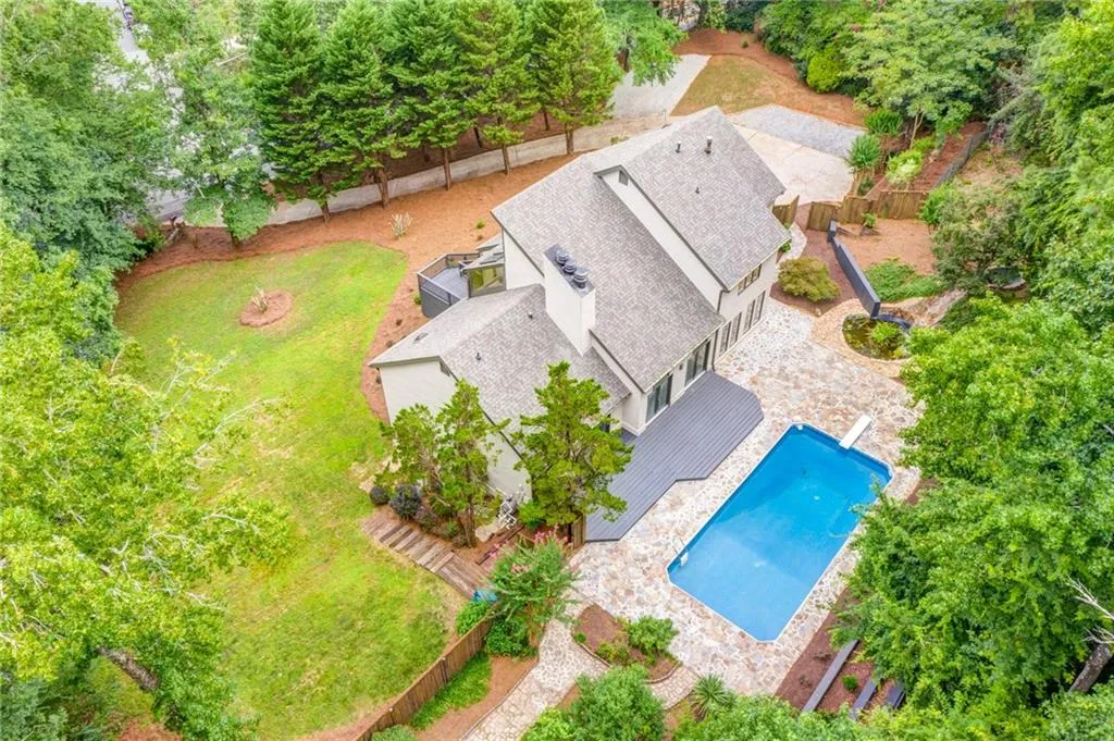 3350 Spalding Drive, Sandy Springs, Georgia 30350, 5 Bedrooms Bedrooms, ,4 BathroomsBathrooms,Residential,Sold,3350 Spalding Drive,6742260