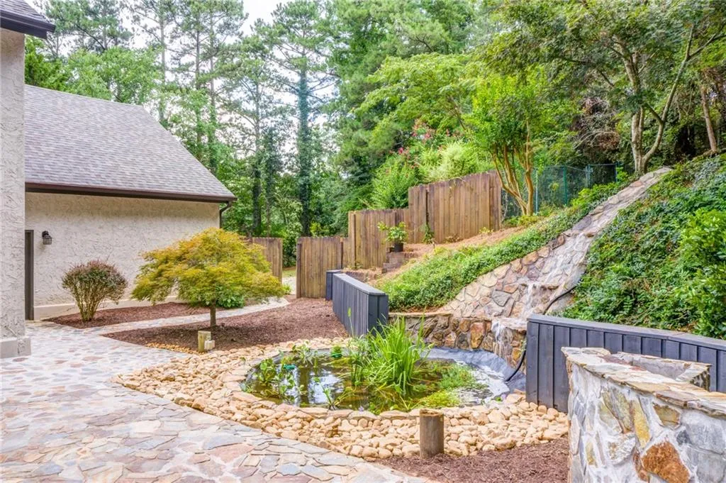 3350 Spalding Drive, Sandy Springs, Georgia 30350, 5 Bedrooms Bedrooms, ,4 BathroomsBathrooms,Residential,Sold,3350 Spalding Drive,6742260