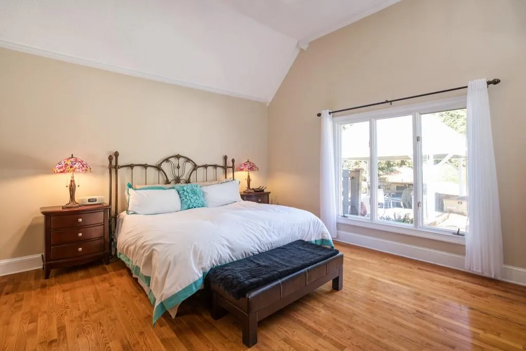 500 Spalding Hills Court, Sandy Springs, Georgia 30350, 6 Bedrooms Bedrooms, ,5 BathroomsBathrooms,Residential,Sold,500 Spalding Hills Court,6511525