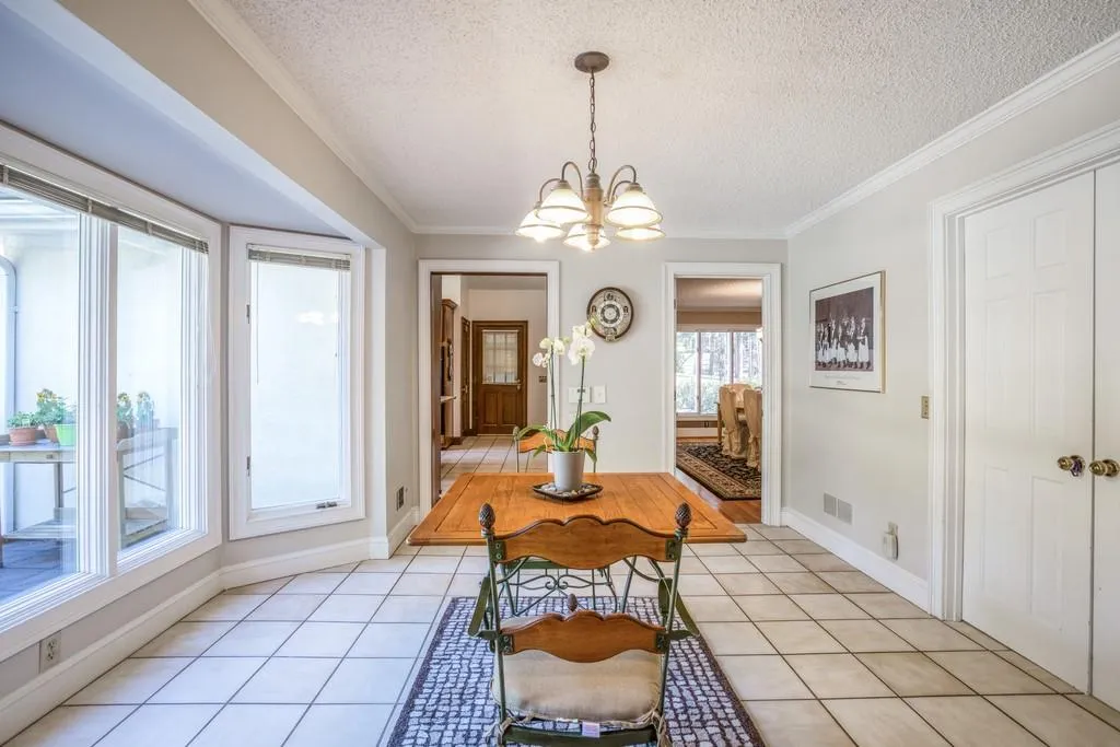 500 Spalding Hills Court, Sandy Springs, Georgia 30350, 6 Bedrooms Bedrooms, ,5 BathroomsBathrooms,Residential,Sold,500 Spalding Hills Court,6511525