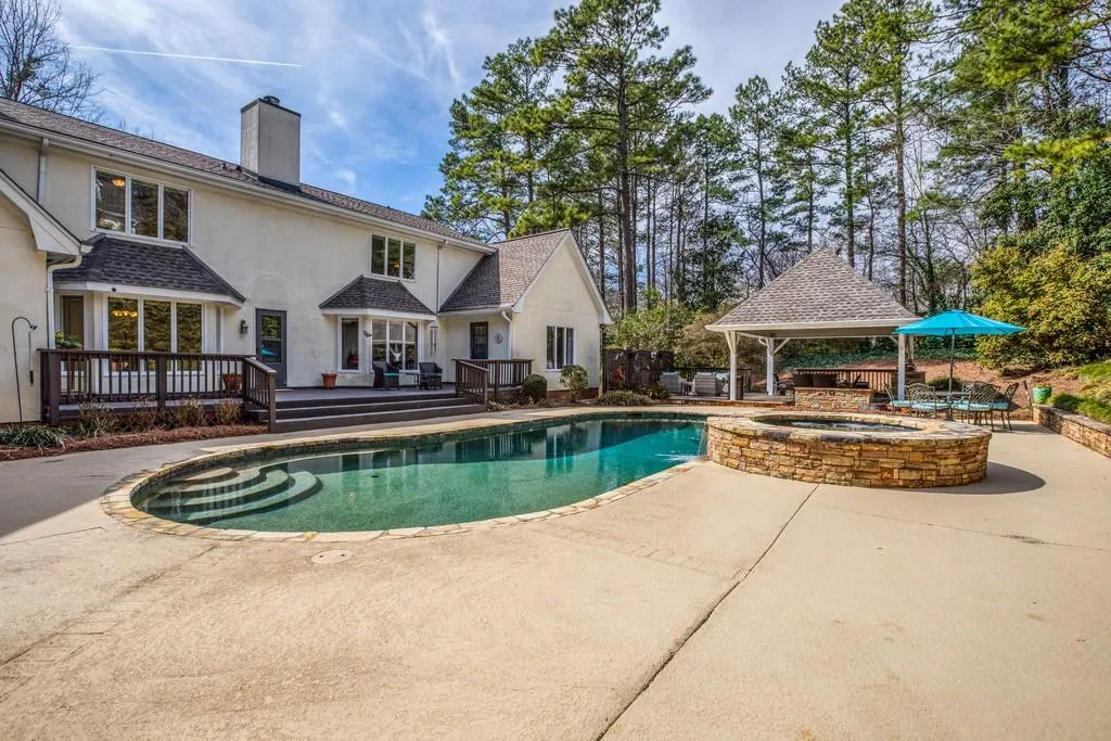 500 Spalding Hills Court, Sandy Springs, Georgia 30350, 6 Bedrooms Bedrooms, ,5 BathroomsBathrooms,Residential,Sold,500 Spalding Hills Court,6511525