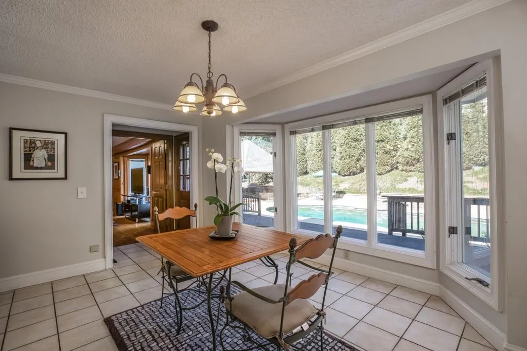 500 Spalding Hills Court, Sandy Springs, Georgia 30350, 6 Bedrooms Bedrooms, ,5 BathroomsBathrooms,Residential,Sold,500 Spalding Hills Court,6511525