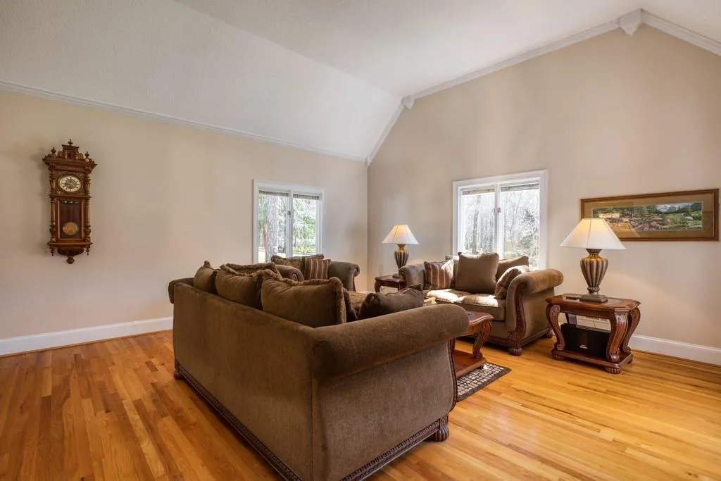 500 Spalding Hills Court, Sandy Springs, Georgia 30350, 6 Bedrooms Bedrooms, ,5 BathroomsBathrooms,Residential,Sold,500 Spalding Hills Court,6511525