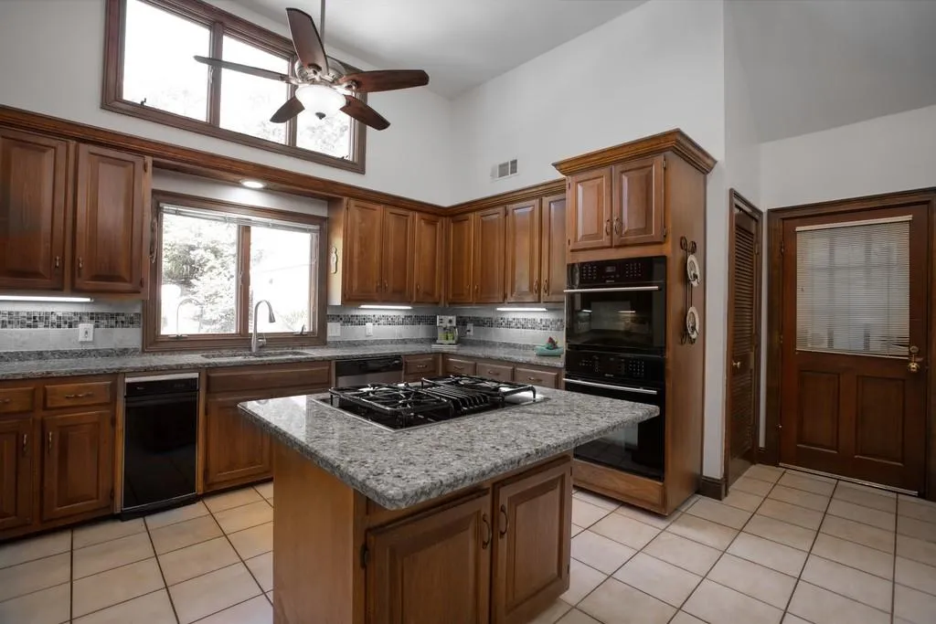 500 Spalding Hills Court, Sandy Springs, Georgia 30350, 6 Bedrooms Bedrooms, ,5 BathroomsBathrooms,Residential,Sold,500 Spalding Hills Court,6511525