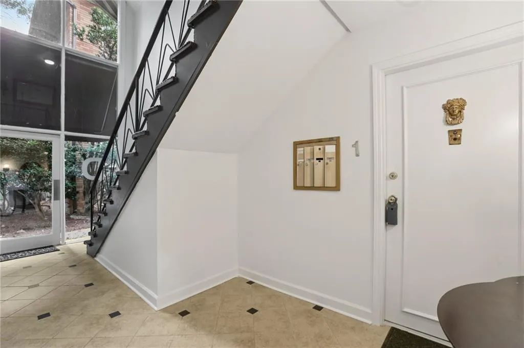 115 Biscayne Drive Nw Unit D1, Atlanta, Georgia 30309, 2 Bedrooms Bedrooms, ,2 BathroomsBathrooms,Residential,For Sale,115 Biscayne Drive Nw Unit D1,7664581