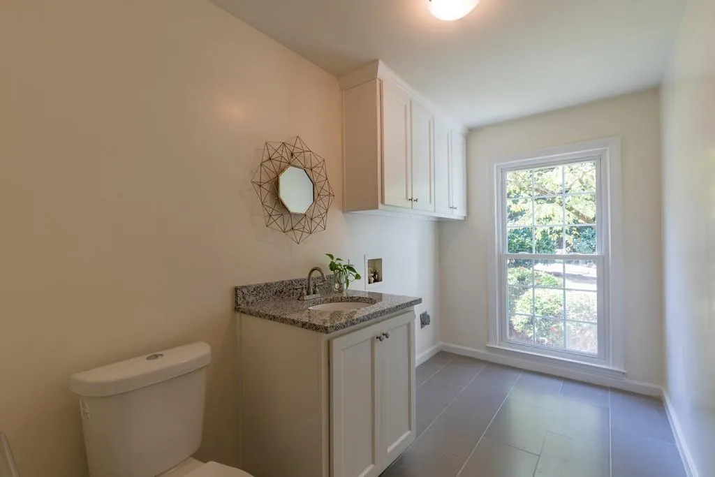 645 River Chase Ridge, Sandy Springs, Georgia 30328, 5 Bedrooms Bedrooms, ,4 BathroomsBathrooms,Residential,Sold,645 River Chase Ridge,6661583