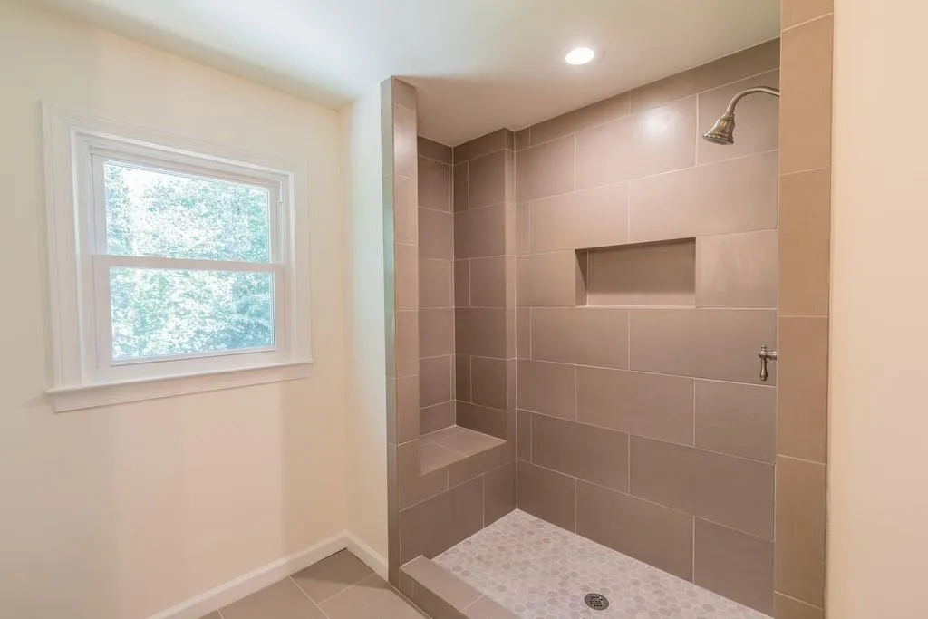 645 River Chase Ridge, Sandy Springs, Georgia 30328, 5 Bedrooms Bedrooms, ,4 BathroomsBathrooms,Residential,Sold,645 River Chase Ridge,6661583