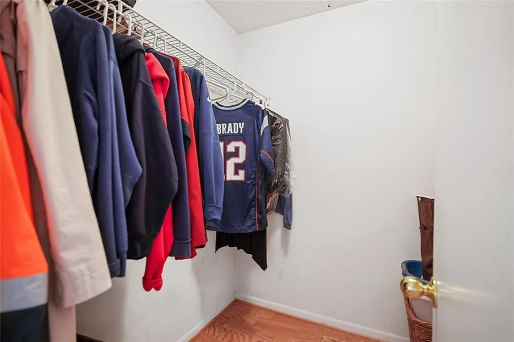 5141 Roswell Road Unit 2, Sandy Springs, Georgia 30342, 2 Bedrooms Bedrooms, ,1 BathroomBathrooms,Residential,Sold,5141 Roswell Road Unit 2,6936056