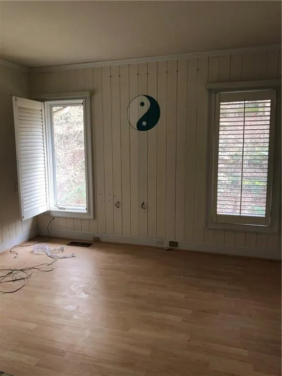 1285 Heards Ferry Road, Sandy Springs, Georgia 30328, 3 Bedrooms Bedrooms, ,3 BathroomsBathrooms,Residential,Sold,1285 Heards Ferry Road,6117262