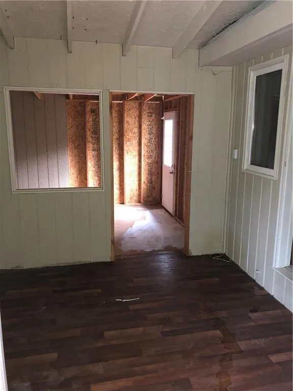 1285 Heards Ferry Road, Sandy Springs, Georgia 30328, 3 Bedrooms Bedrooms, ,3 BathroomsBathrooms,Residential,Sold,1285 Heards Ferry Road,6117262