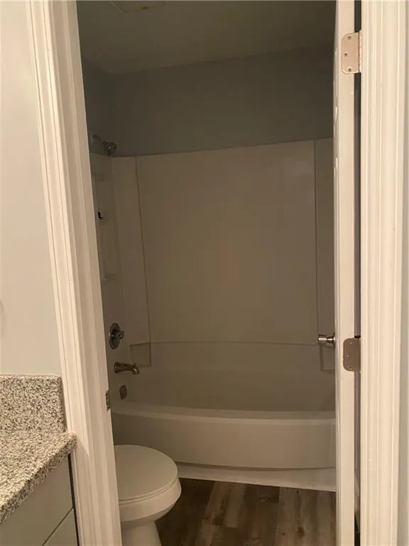 1611 Wingate Way, Sandy Springs, Georgia 30350, 2 Bedrooms Bedrooms, ,2 BathroomsBathrooms,Residential,Sold,1611 Wingate Way,6909868