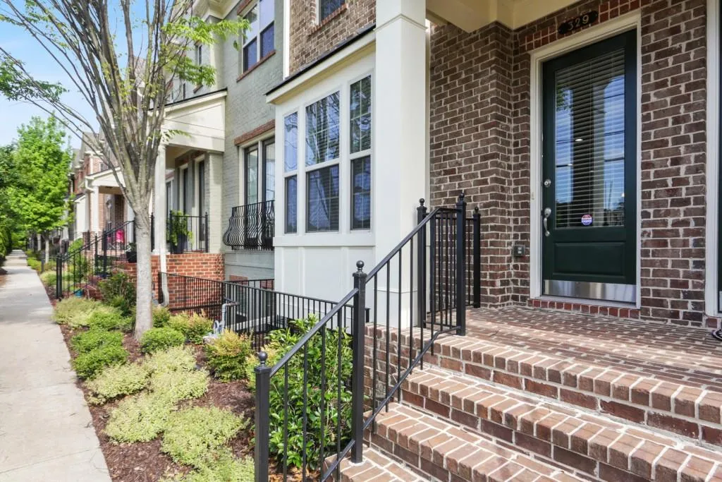 329 Alderwood Lane, Sandy Springs, Georgia 30328, 3 Bedrooms Bedrooms, ,3 BathroomsBathrooms,Residential,Sold,329 Alderwood Lane,6723292 329 Alderwood Lane, Sandy Springs, Georgia 30328, 3 Bedrooms Bedrooms, ,3 BathroomsBathrooms,Residential,Sold,329 Alderwood Lane,6723292