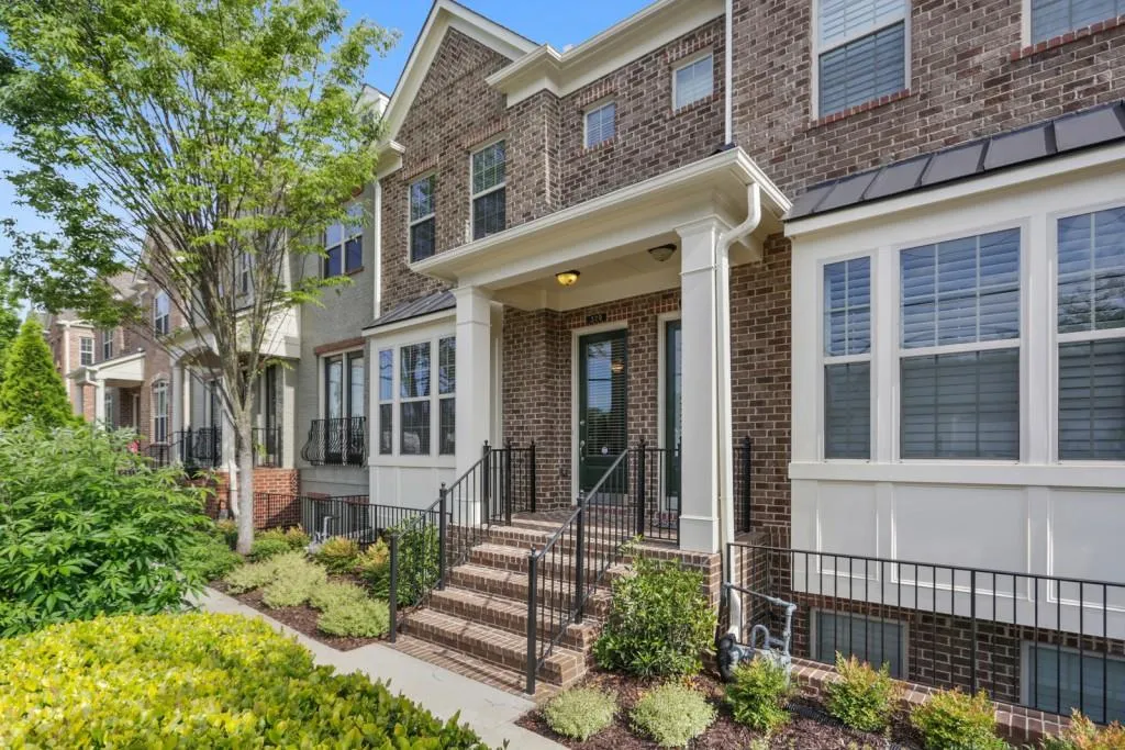 329 Alderwood Lane, Sandy Springs, Georgia 30328, 3 Bedrooms Bedrooms, ,3 BathroomsBathrooms,Residential,Sold,329 Alderwood Lane,6723292 329 Alderwood Lane, Sandy Springs, Georgia 30328, 3 Bedrooms Bedrooms, ,3 BathroomsBathrooms,Residential,Sold,329 Alderwood Lane,6723292