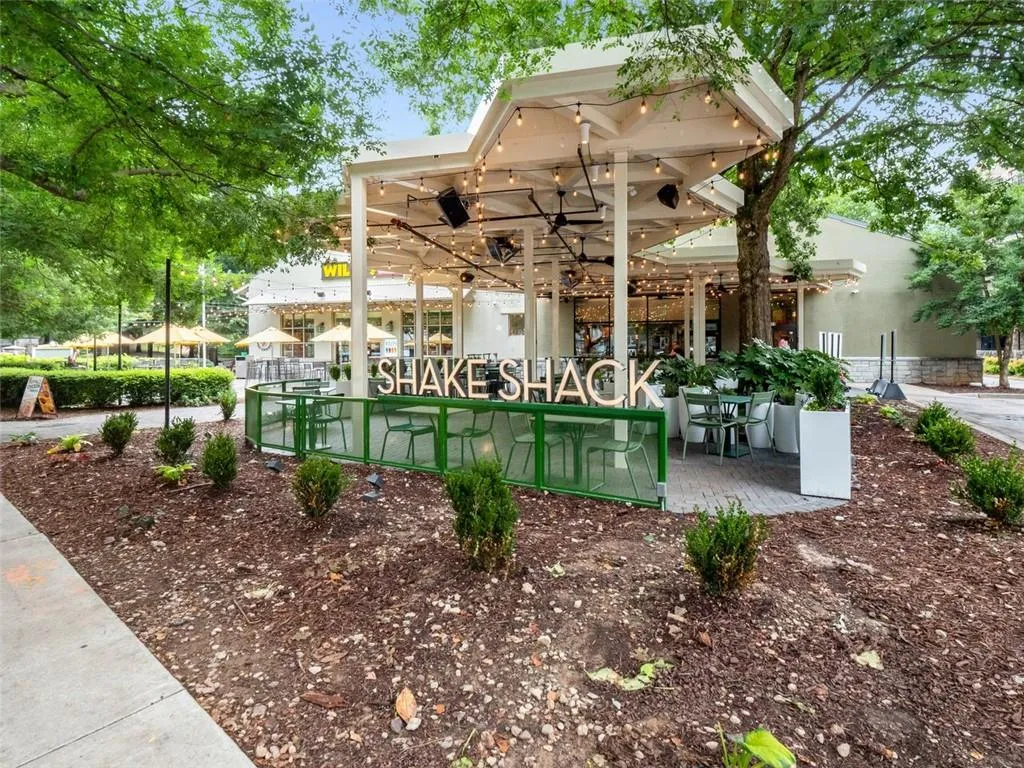 195 14th Street Ne Unit 909, Atlanta, Georgia 30309, 1 Bedroom Bedrooms, ,1 BathroomBathrooms,Residential,For Sale,195 14th Street Ne Unit 909,7674142