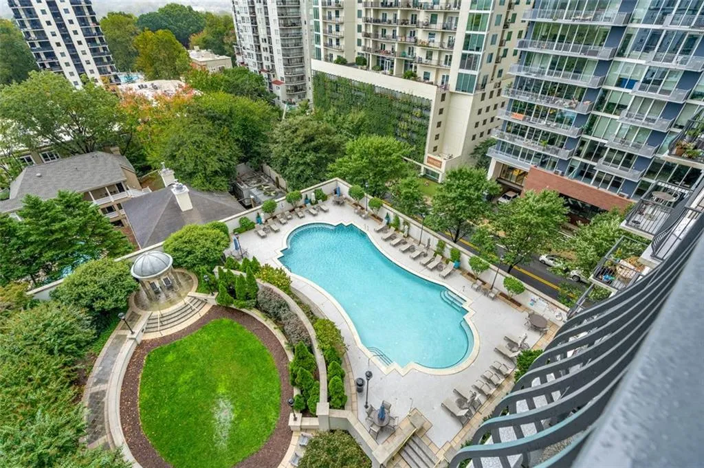 195 14th Street Ne Unit 909, Atlanta, Georgia 30309, 1 Bedroom Bedrooms, ,1 BathroomBathrooms,Residential,For Sale,195 14th Street Ne Unit 909,7674142