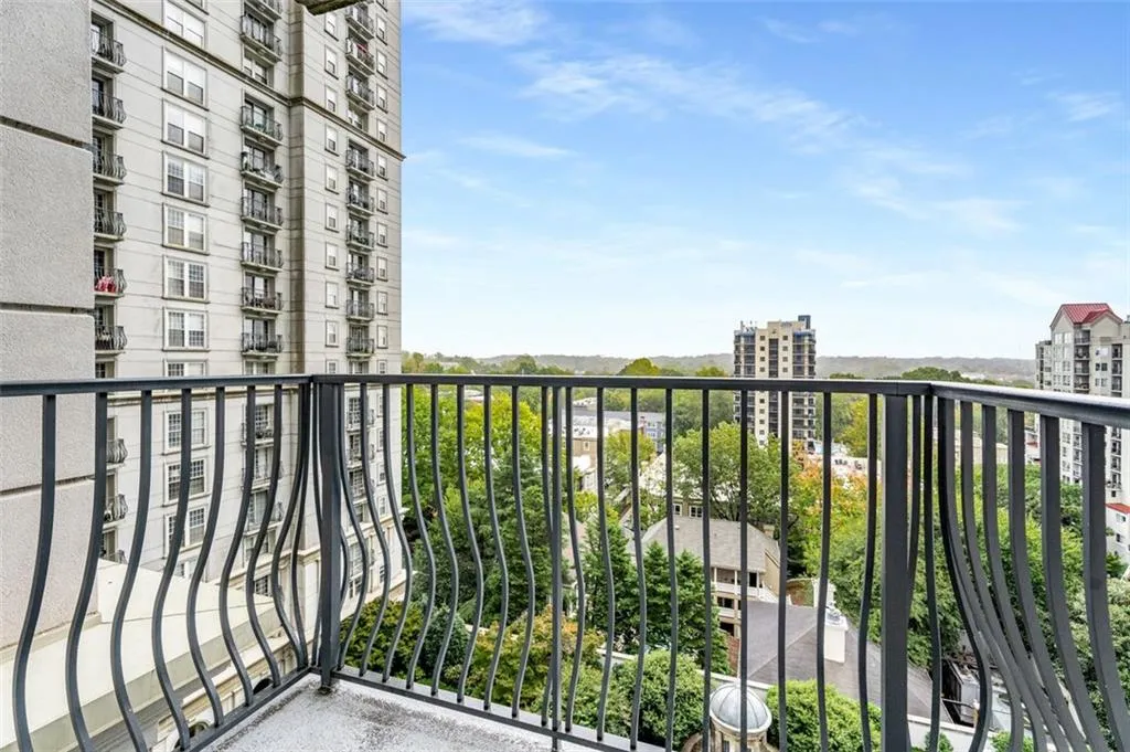 195 14th Street Ne Unit 909, Atlanta, Georgia 30309, 1 Bedroom Bedrooms, ,1 BathroomBathrooms,Residential,For Sale,195 14th Street Ne Unit 909,7674142