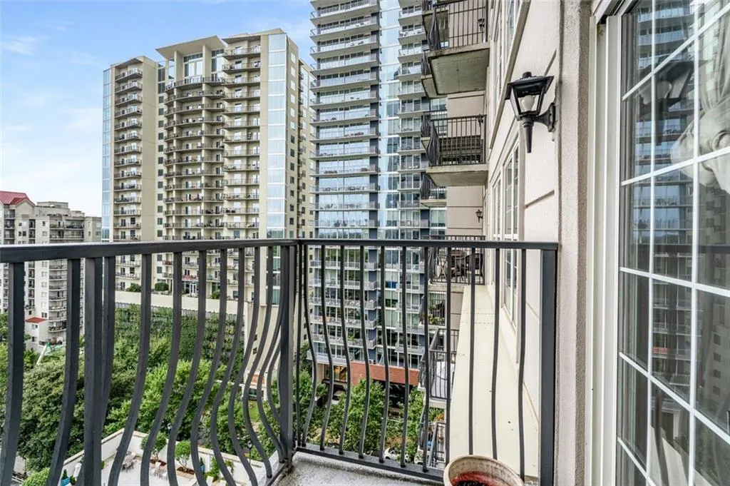 195 14th Street Ne Unit 909, Atlanta, Georgia 30309, 1 Bedroom Bedrooms, ,1 BathroomBathrooms,Residential,For Sale,195 14th Street Ne Unit 909,7674142