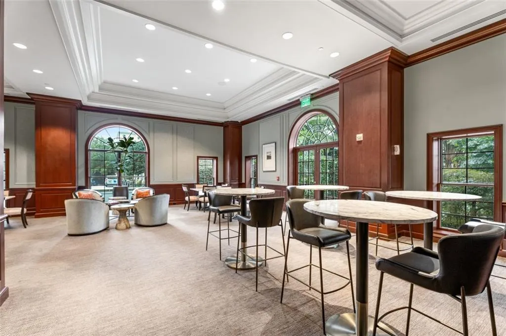 195 14th Street Ne Unit 909, Atlanta, Georgia 30309, 1 Bedroom Bedrooms, ,1 BathroomBathrooms,Residential,For Sale,195 14th Street Ne Unit 909,7674142