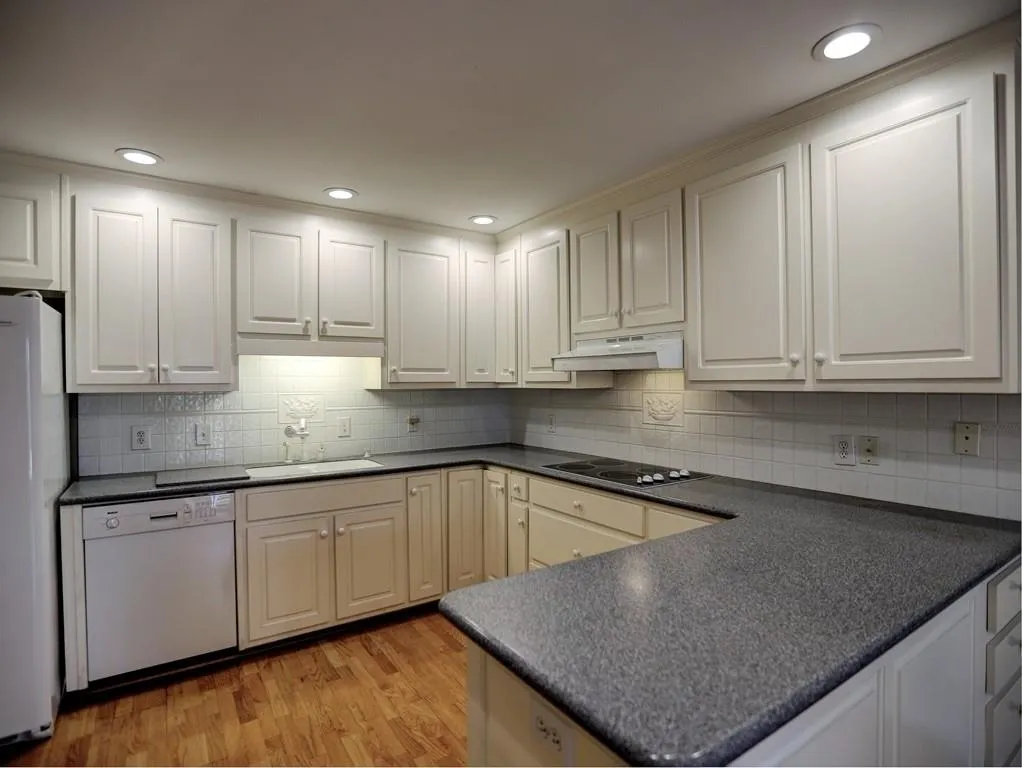 232 The South Chace, Sandy Springs, Georgia 30328, 2 Bedrooms Bedrooms, ,2 BathroomsBathrooms,Residential,Sold,232 The South Chace,6045436 232 The South Chace, Sandy Springs, Georgia 30328, 2 Bedrooms Bedrooms, ,2 BathroomsBathrooms,Residential,Sold,232 The South Chace,6045436