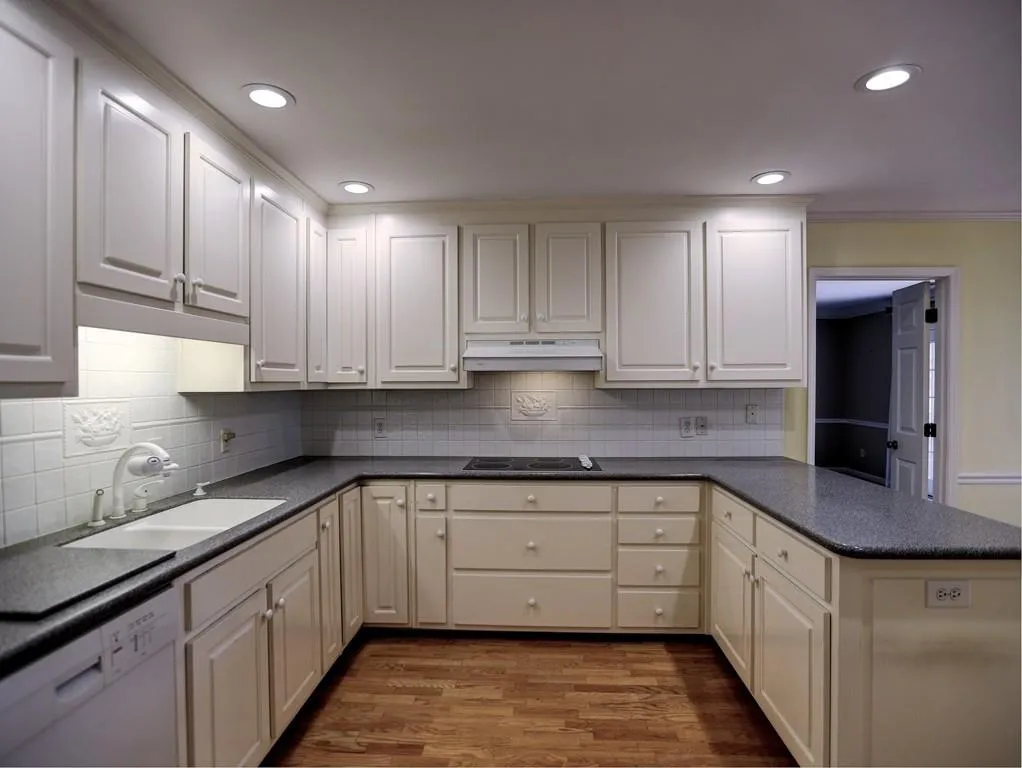 232 The South Chace, Sandy Springs, Georgia 30328, 2 Bedrooms Bedrooms, ,2 BathroomsBathrooms,Residential,Sold,232 The South Chace,6045436 232 The South Chace, Sandy Springs, Georgia 30328, 2 Bedrooms Bedrooms, ,2 BathroomsBathrooms,Residential,Sold,232 The South Chace,6045436