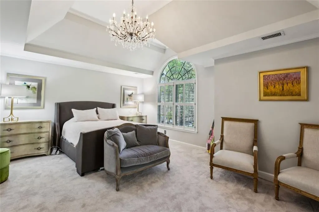 1151 Goodwin Road Ne, Brookhaven, Georgia 30324, 5 Bedrooms Bedrooms, ,4 BathroomsBathrooms,Residential,For Sale,1151 Goodwin Road Ne,7556913