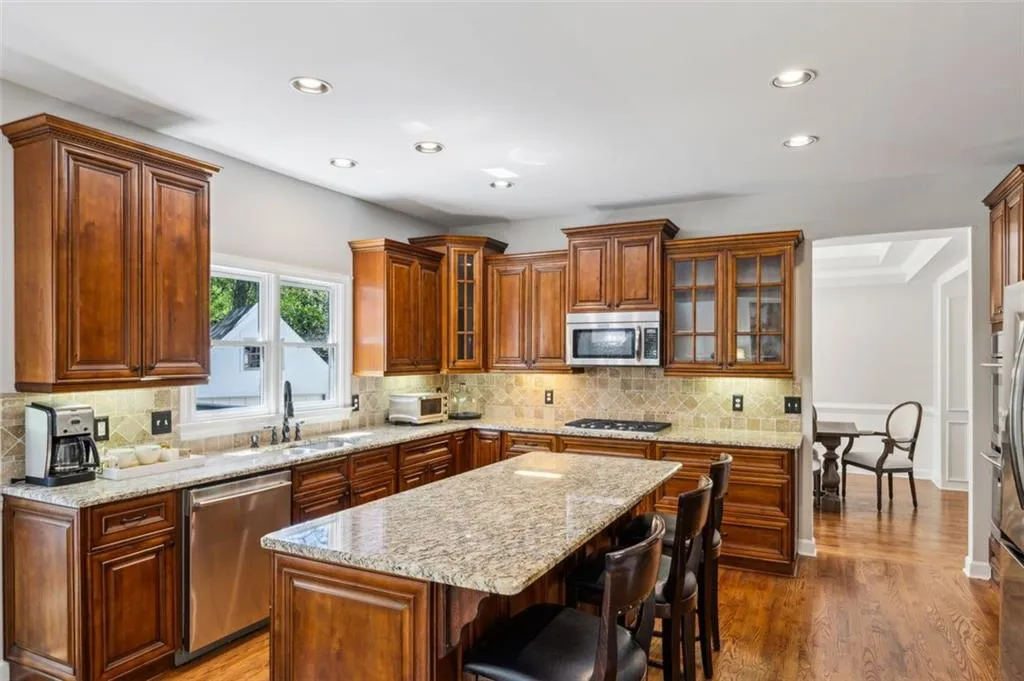 1151 Goodwin Road Ne, Brookhaven, Georgia 30324, 5 Bedrooms Bedrooms, ,4 BathroomsBathrooms,Residential,For Sale,1151 Goodwin Road Ne,7556913