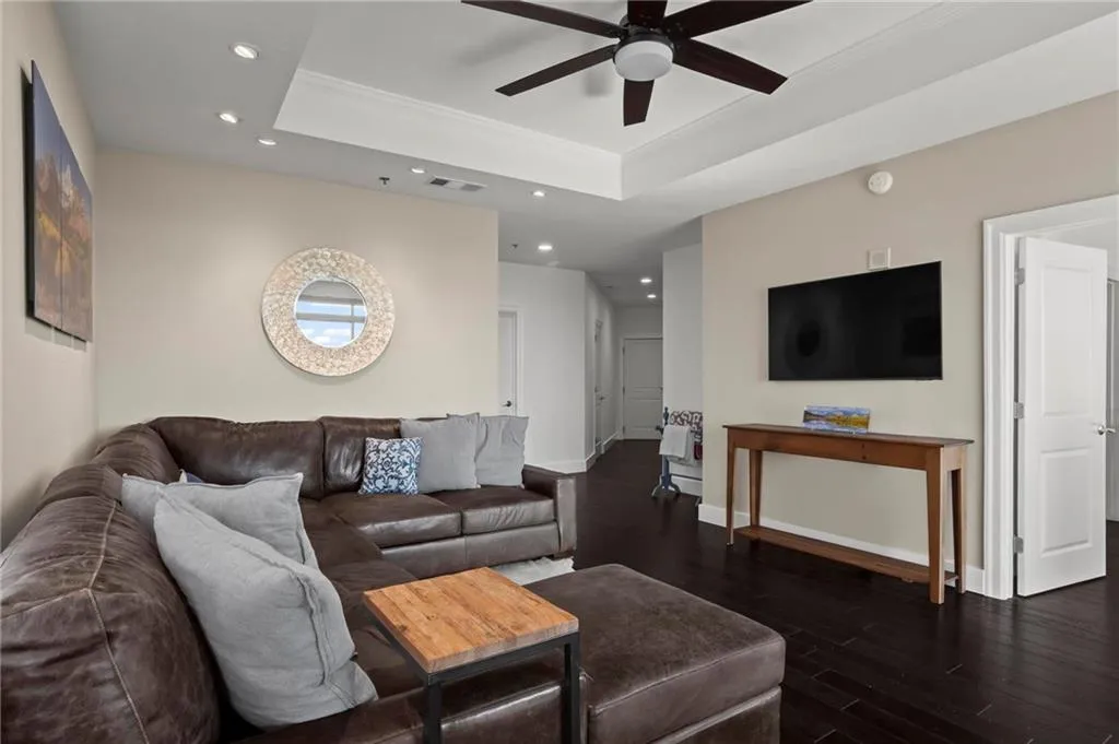 325 E Paces Ferry Road Ne Unit 1508, Atlanta, Georgia 30305, 2 Bedrooms Bedrooms, ,2 BathroomsBathrooms,Residential,For Sale,325 E Paces Ferry Road Ne Unit 1508,7677675