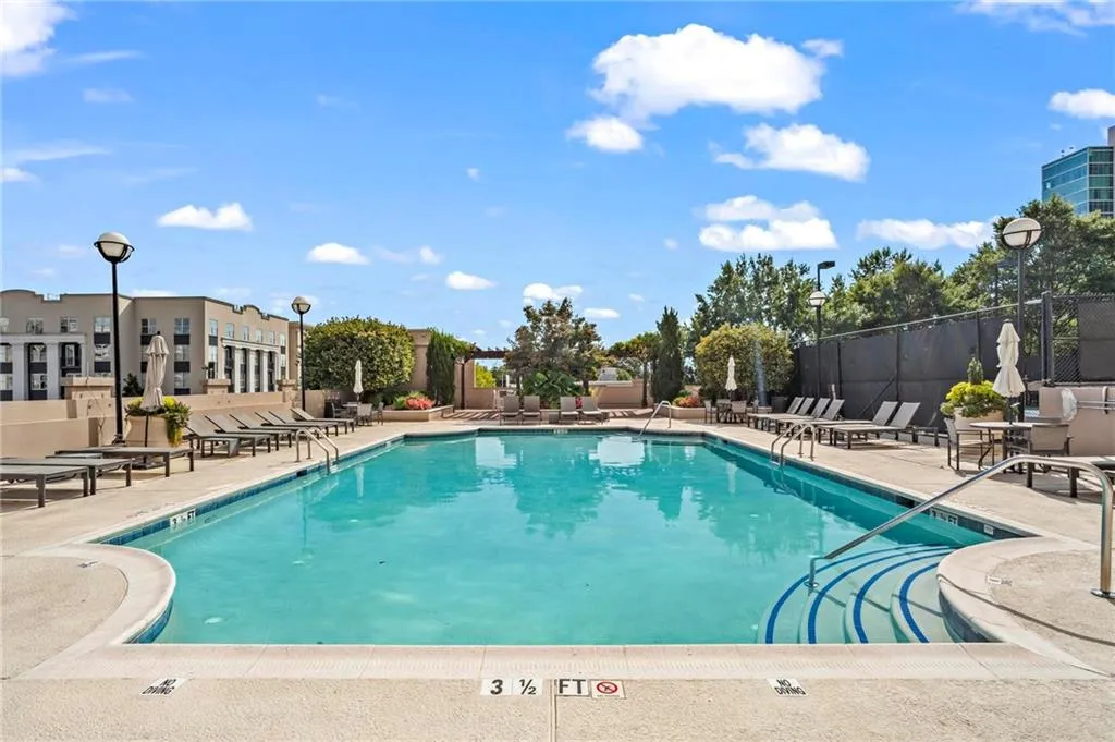 325 E Paces Ferry Road Ne Unit 1508, Atlanta, Georgia 30305, 2 Bedrooms Bedrooms, ,2 BathroomsBathrooms,Residential,For Sale,325 E Paces Ferry Road Ne Unit 1508,7677675