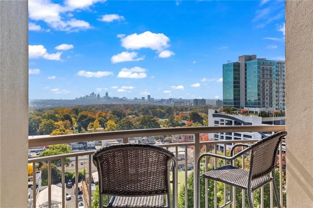 325 E Paces Ferry Road Ne Unit 1508, Atlanta, Georgia 30305, 2 Bedrooms Bedrooms, ,2 BathroomsBathrooms,Residential,For Sale,325 E Paces Ferry Road Ne Unit 1508,7677675