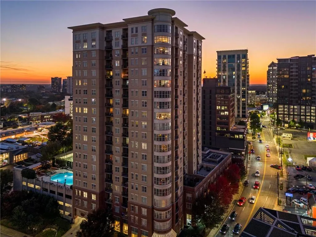 325 E Paces Ferry Road Ne Unit 1508, Atlanta, Georgia 30305, 2 Bedrooms Bedrooms, ,2 BathroomsBathrooms,Residential,For Sale,325 E Paces Ferry Road Ne Unit 1508,7677675