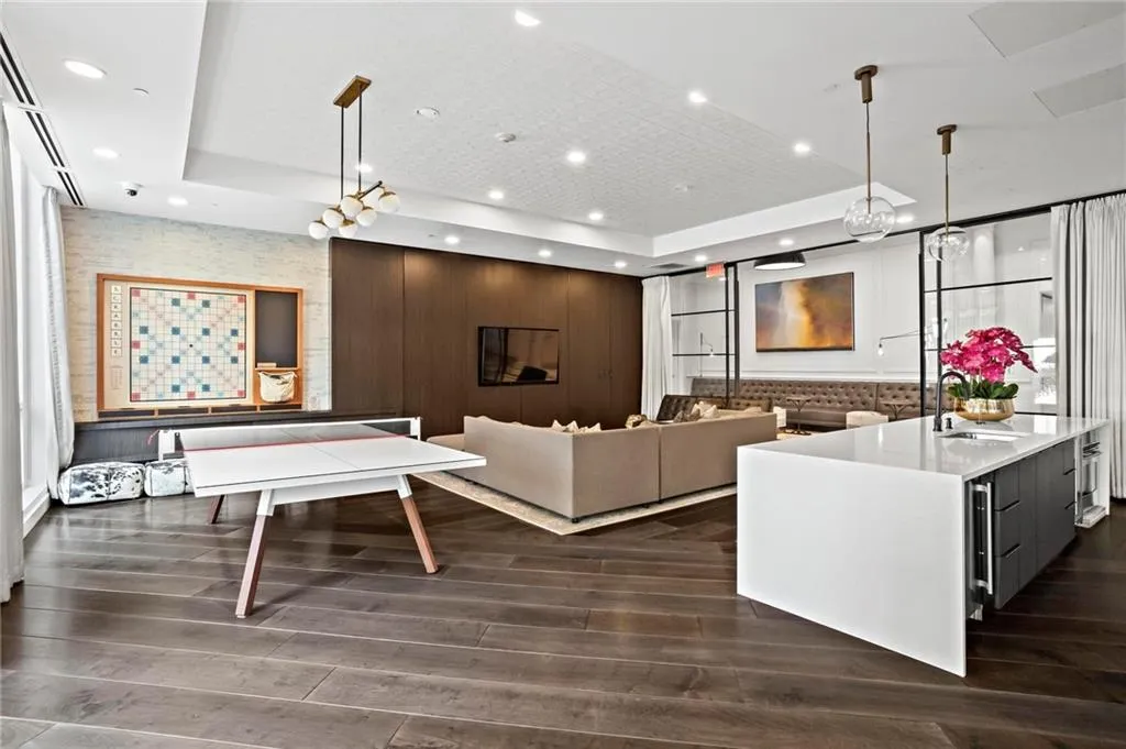 325 E Paces Ferry Road Ne Unit 1508, Atlanta, Georgia 30305, 2 Bedrooms Bedrooms, ,2 BathroomsBathrooms,Residential,For Sale,325 E Paces Ferry Road Ne Unit 1508,7677675