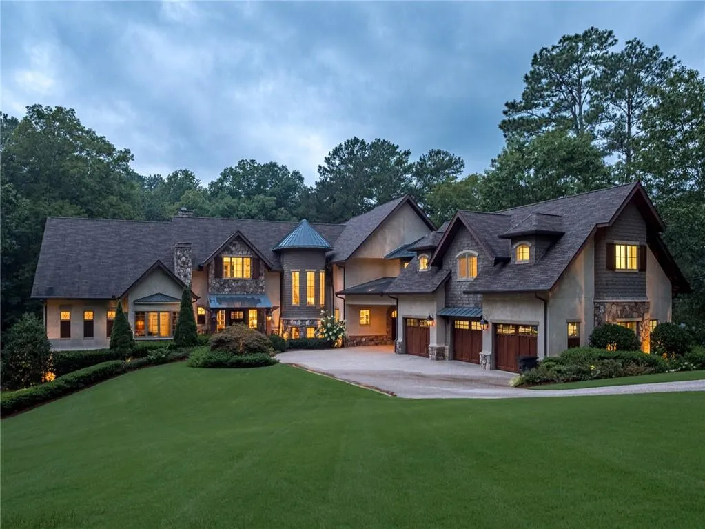 720 N Island Drive, Sandy Springs, Georgia 30327, 5 Bedrooms Bedrooms, ,6 BathroomsBathrooms,Residential,Sold,720 N Island Drive,6941407