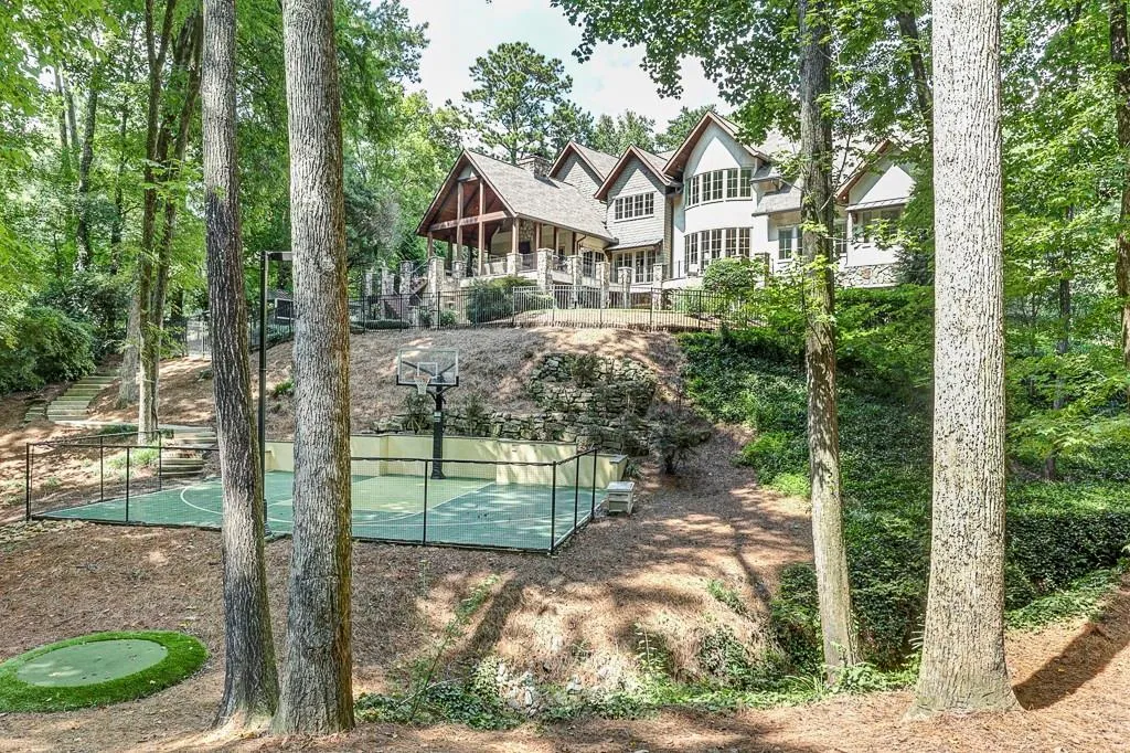 720 N Island Drive, Sandy Springs, Georgia 30327, 5 Bedrooms Bedrooms, ,6 BathroomsBathrooms,Residential,Sold,720 N Island Drive,6941407