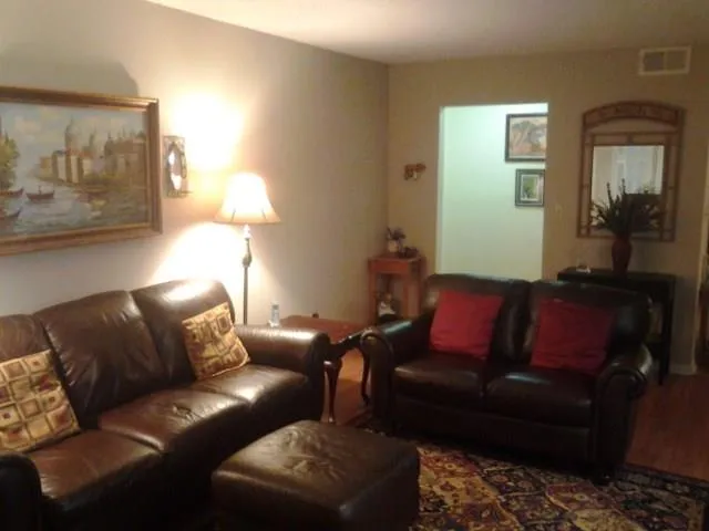 6851 Roswell Road Unit L3, Sandy Springs, Georgia 30328, 3 Bedrooms Bedrooms, ,2 BathroomsBathrooms,Residential,Sold,6851 Roswell Road Unit L3,5714498