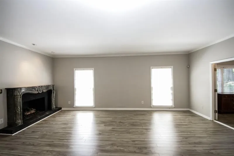 5245 Glenridge Drive, Atlanta, Georgia 30342, 3 Bedrooms Bedrooms, ,2 BathroomsBathrooms,Residential,Sold,5245 Glenridge Drive,6634527