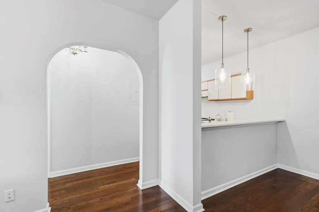 2499 Peachtree Road Ne Unit 306, Atlanta, Georgia 30309, 2 Bedrooms Bedrooms, ,2 BathroomsBathrooms,Residential,For Sale,2499 Peachtree Road Ne Unit 306,7667635