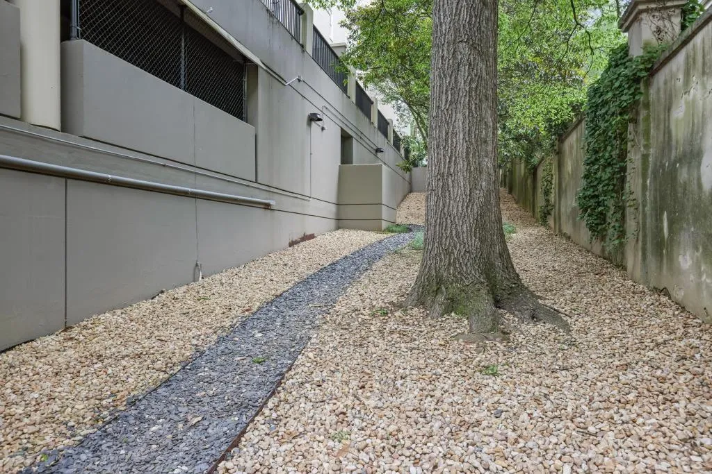 2499 Peachtree Road Ne Unit 306, Atlanta, Georgia 30309, 2 Bedrooms Bedrooms, ,2 BathroomsBathrooms,Residential,For Sale,2499 Peachtree Road Ne Unit 306,7667635